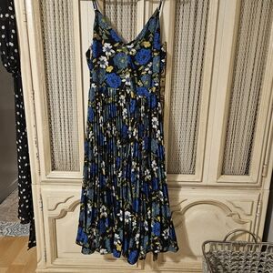 NWT Lost & Wander Floral Blue and Black Women's Warp Dress Size Large